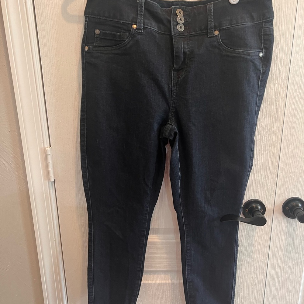 Torrid - Picture 4 of 4